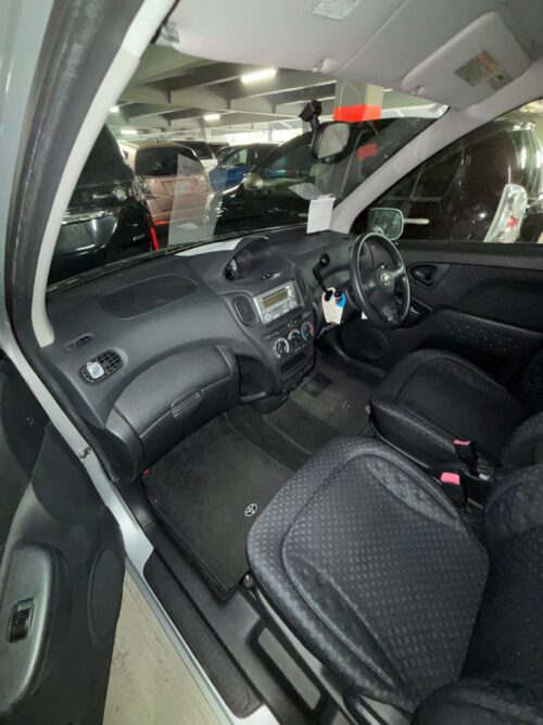 Toyota FunCargo - Imagen 6