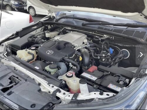 Toyota Hilux GR Sport Original de Japón - Imagen 7