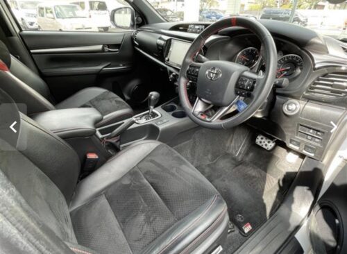 Toyota Hilux GR Sport Original de Japón - Imagen 8