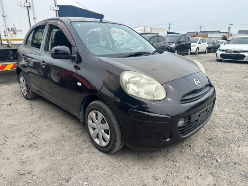 Nissan March 2011