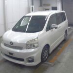 Toyota Voxy ZS 2012