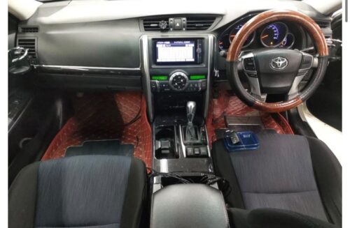 Toyota Mark X 2013 - Imagen 5