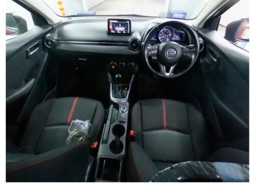 Mazda Demio XD Tourgin 2015 - Imagen 5