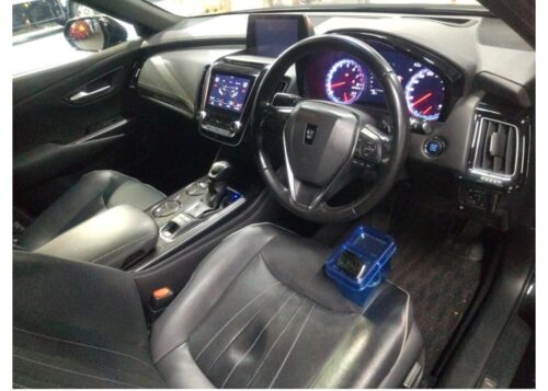Toyota Crown RS 2018 - Imagen 4