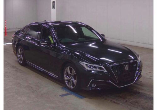 Toyota Crown RS 2018 - Imagen 2