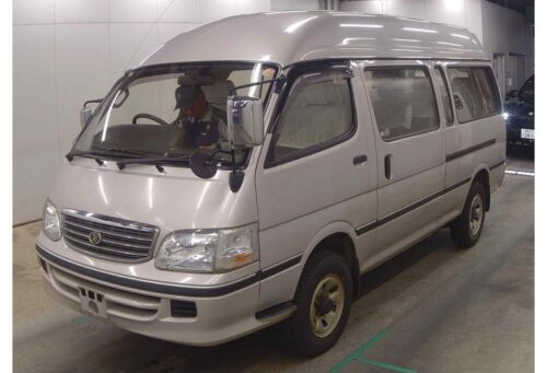Toyota Grand Cabin 2003