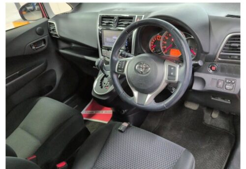 Toyota Ractis 2015 - Imagen 5
