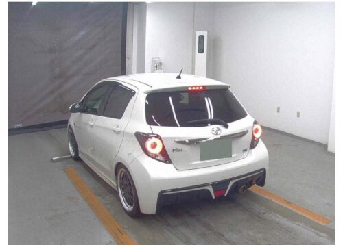 Toyota Vitz RS GS 2014 - Imagen 4