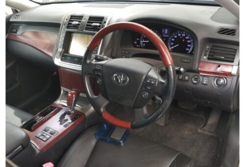 Toyota Crown Majesta 2009 - Imagen 4