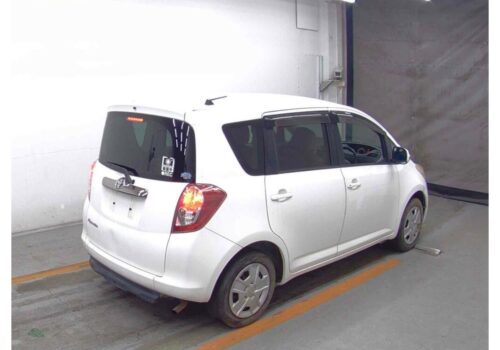 Toyota Ractis 2009 (Con Rampa) - Imagen 3