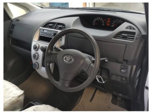 Toyota Ractis 2009 (Con Rampa) - Imagen 6