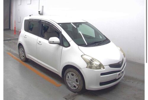 Toyota Ractis 2009 (Con Rampa)
