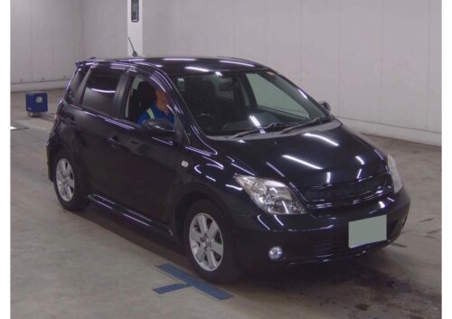Toyota IST 2005
