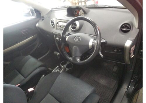 Toyota IST 2005 - Imagen 5