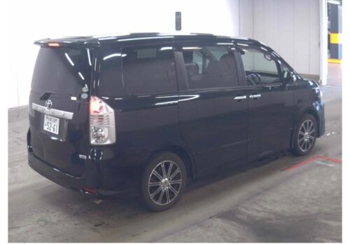 Toyota Voxy 2009 - Imagen 5
