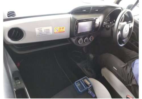 Toyota New Vitz 1.3F 2015 - Imagen 5