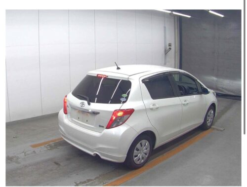 Toyota Vitz 2013 - Imagen 3