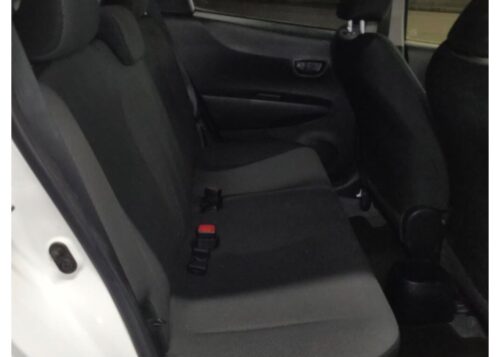 Toyota Vitz 2013 - Imagen 6