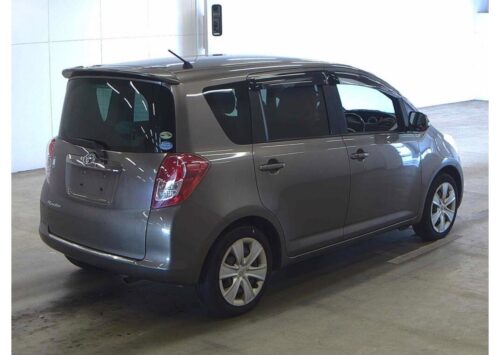 Toyota Ractis 2009 - Imagen 4