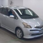 Toyota Ractis 2005