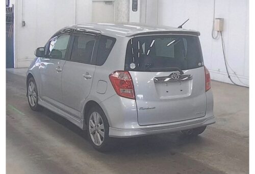 Toyota Ractis 2005 - Imagen 4