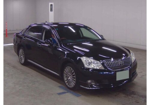 Toyota Crown Majesta 2013 - Imagen 2