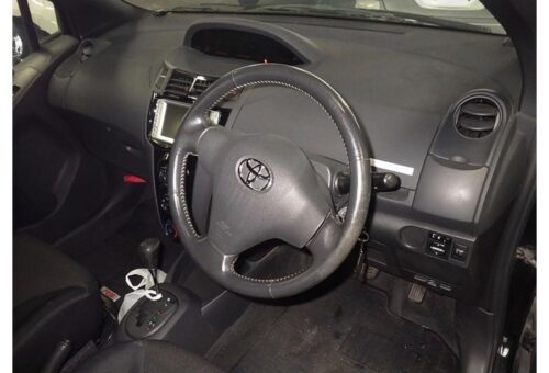Toyota Vitz RS 2005 (Siniestrado) - Imagen 5