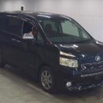 Toyota Voxy 2009