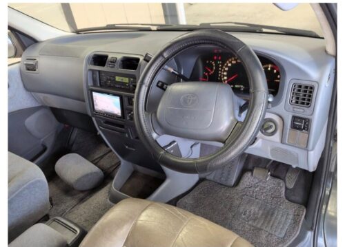 Toyota Granvia 1996 - Imagen 5