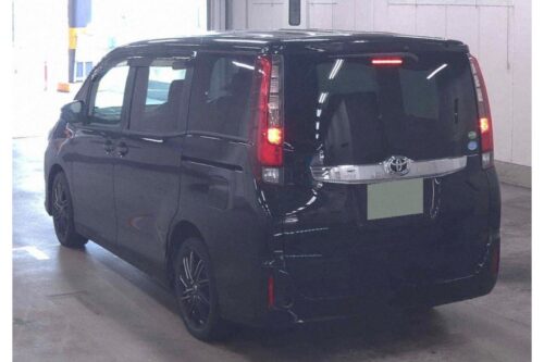 Toyota Noah 2015 - Imagen 3