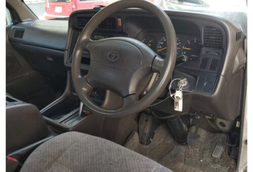 Toyota Hiace Super Custom G 1997 - Imagen 5