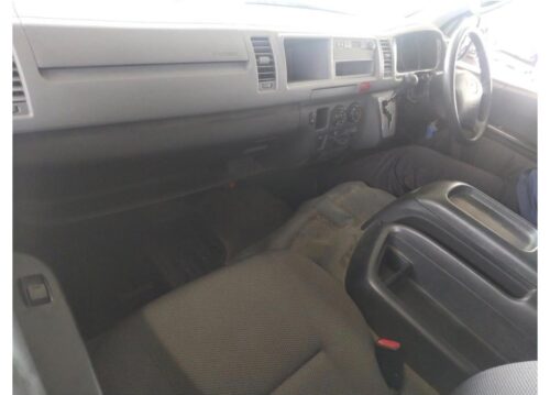 Toyota Hiace Wagon DX 2011 - Imagen 5