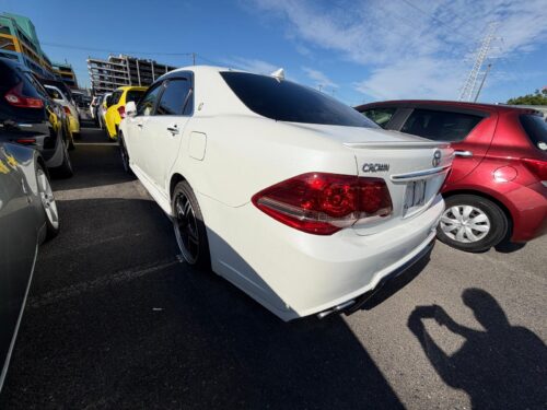 Toyota Crown Athlete 2009 - Imagen 4