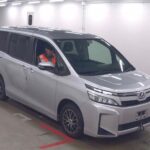 Toyota Voxy X 2017