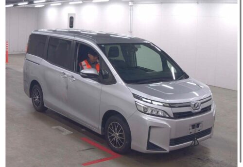 Toyota Voxy X 2017