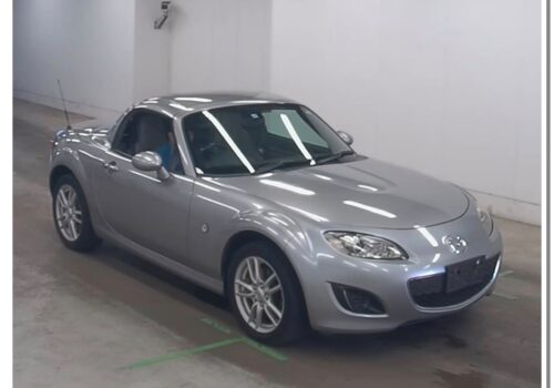 Mazda Roadster VS RHT 2011
