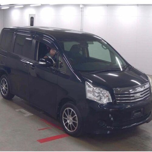 Toyota Noah X Special Edition 2014