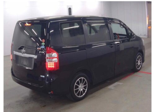 Toyota Noah X Special Edition 2014 - Imagen 3