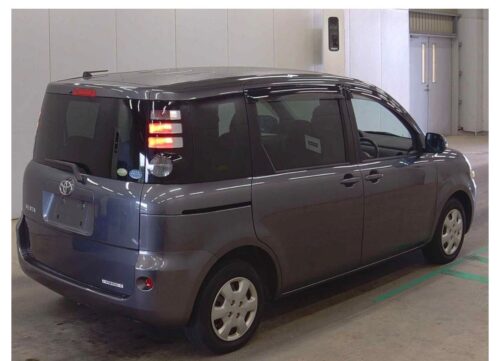 Toyota Sienta 2010 - Imagen 3