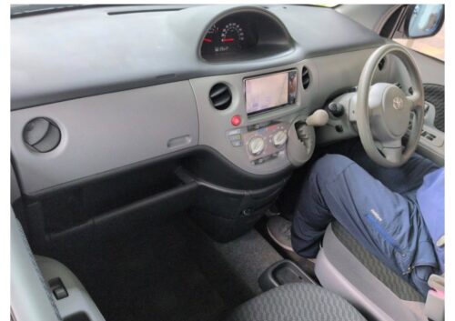 Toyota Sienta 2010 - Imagen 5