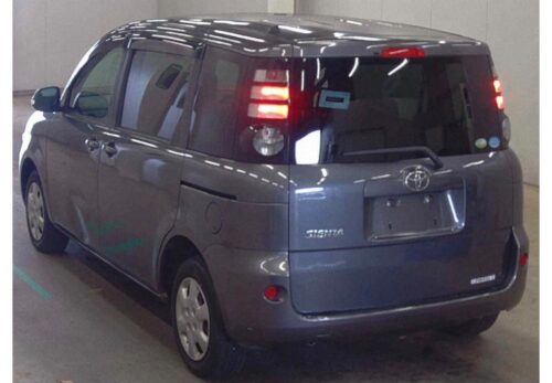 Toyota Sienta 2010 - Imagen 4