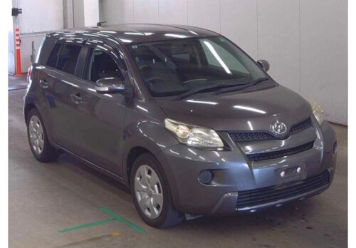 Toyota IST 2011