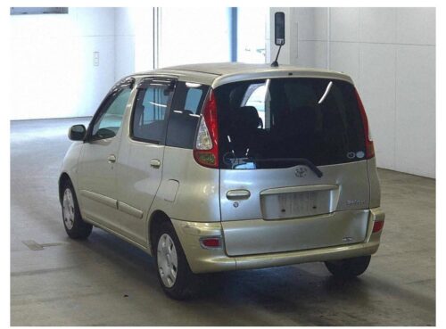 Toyota FunCargo 2005 - Imagen 3
