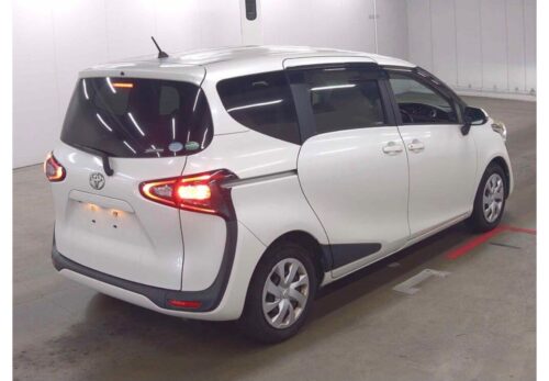 Toyota Sienta 2016 - Imagen 4