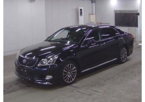 Toyota Crown Majesta 2011 - Imagen 2