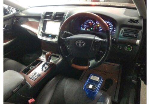 Toyota Crown Majesta 2011 - Imagen 5