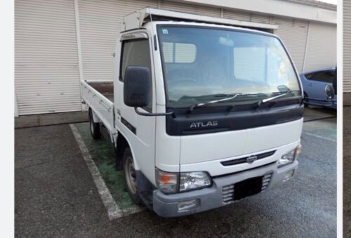 Nissan Atlas 2000