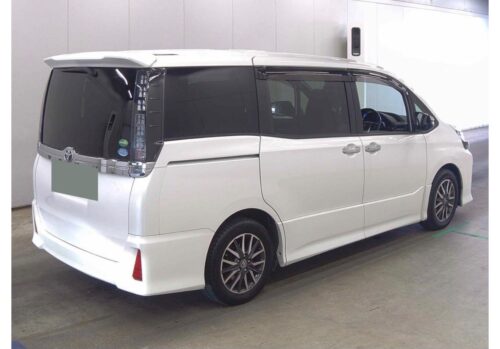 Toyota Voxy ZS Kirameki II 2016 - Imagen 4