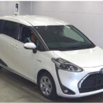 Toyota Sienta Hybrid 2018