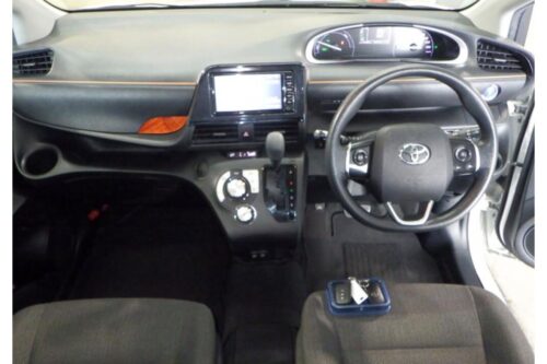 Toyota Sienta Hybrid 2018 - Imagen 5